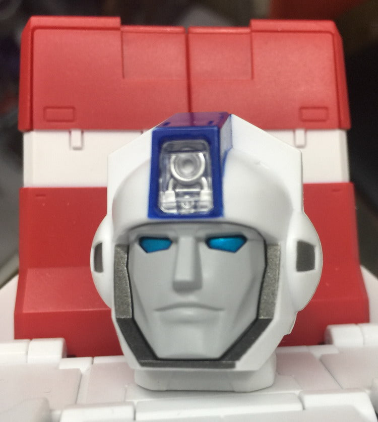 Transformable AUTOBOTS Fanstoys Ft10 Phoenix Ft-10 Skyfire Action Figure