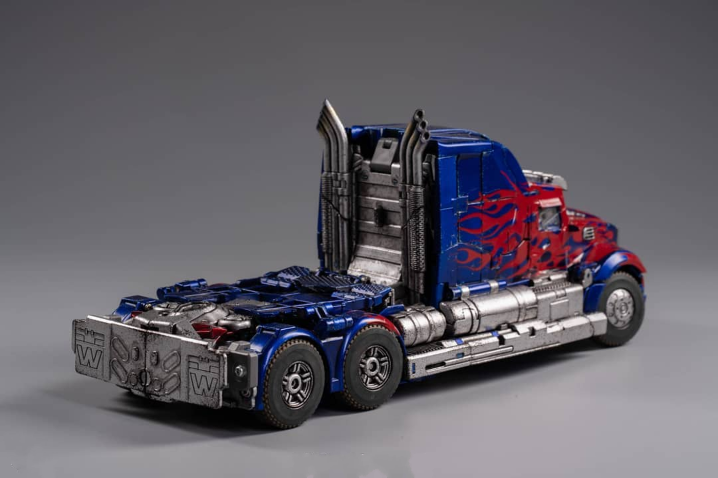 Transformable AUTOBOT Toyworld TW-F01 Standard & Deluxe Alloy Optimus Prime