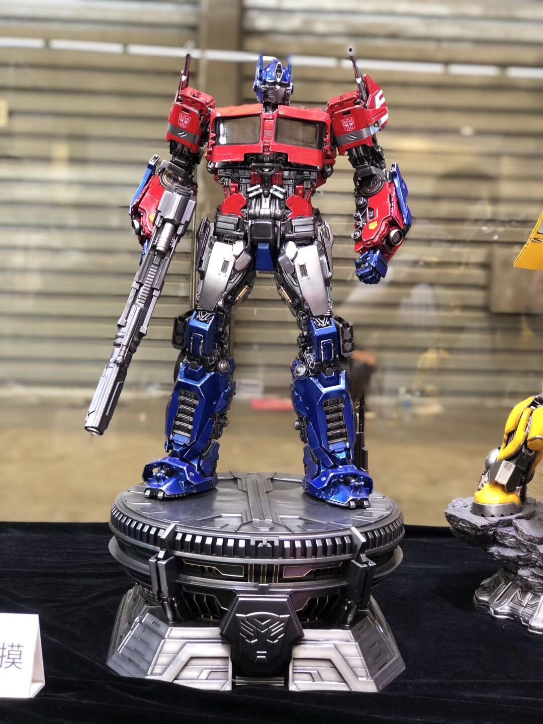 HASBRO X ThreeA Toys Transformers Bumblebee Optimus Prime DLX scale 11.2" Figure